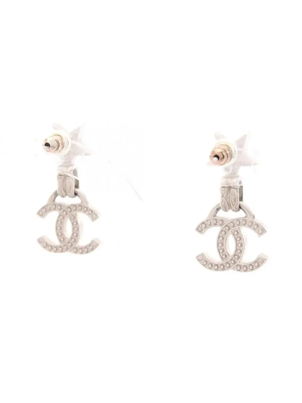 CHANEL elevate your